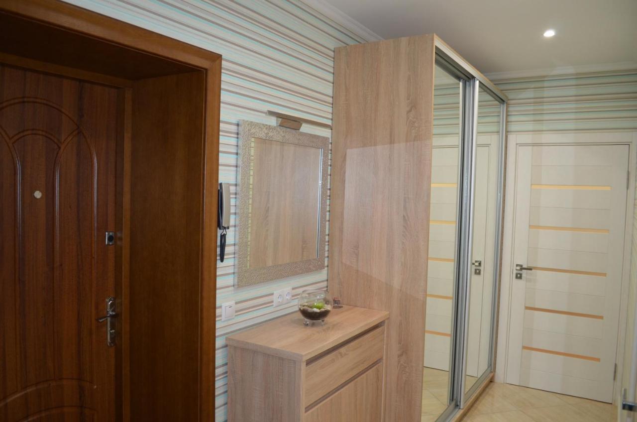 Apartment On Getmana Vigovskogo 49 Rivne Dış mekan fotoğraf