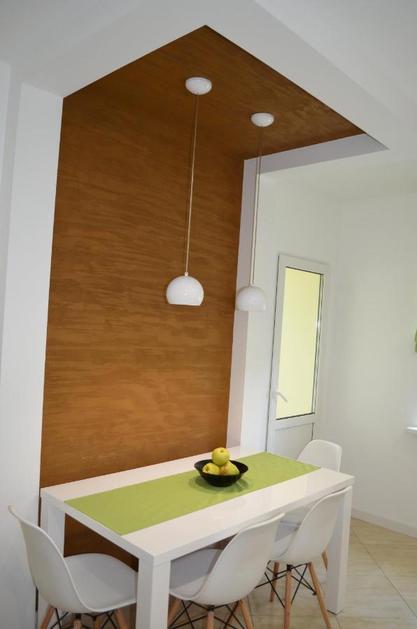 Apartment On Getmana Vigovskogo 49 Rivne Dış mekan fotoğraf