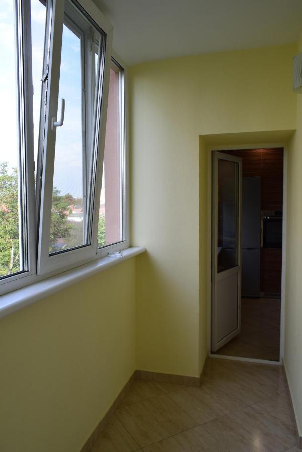 Apartment On Getmana Vigovskogo 49 Rivne Dış mekan fotoğraf